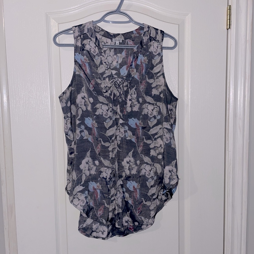 Flower tank top 😍 (5/20)